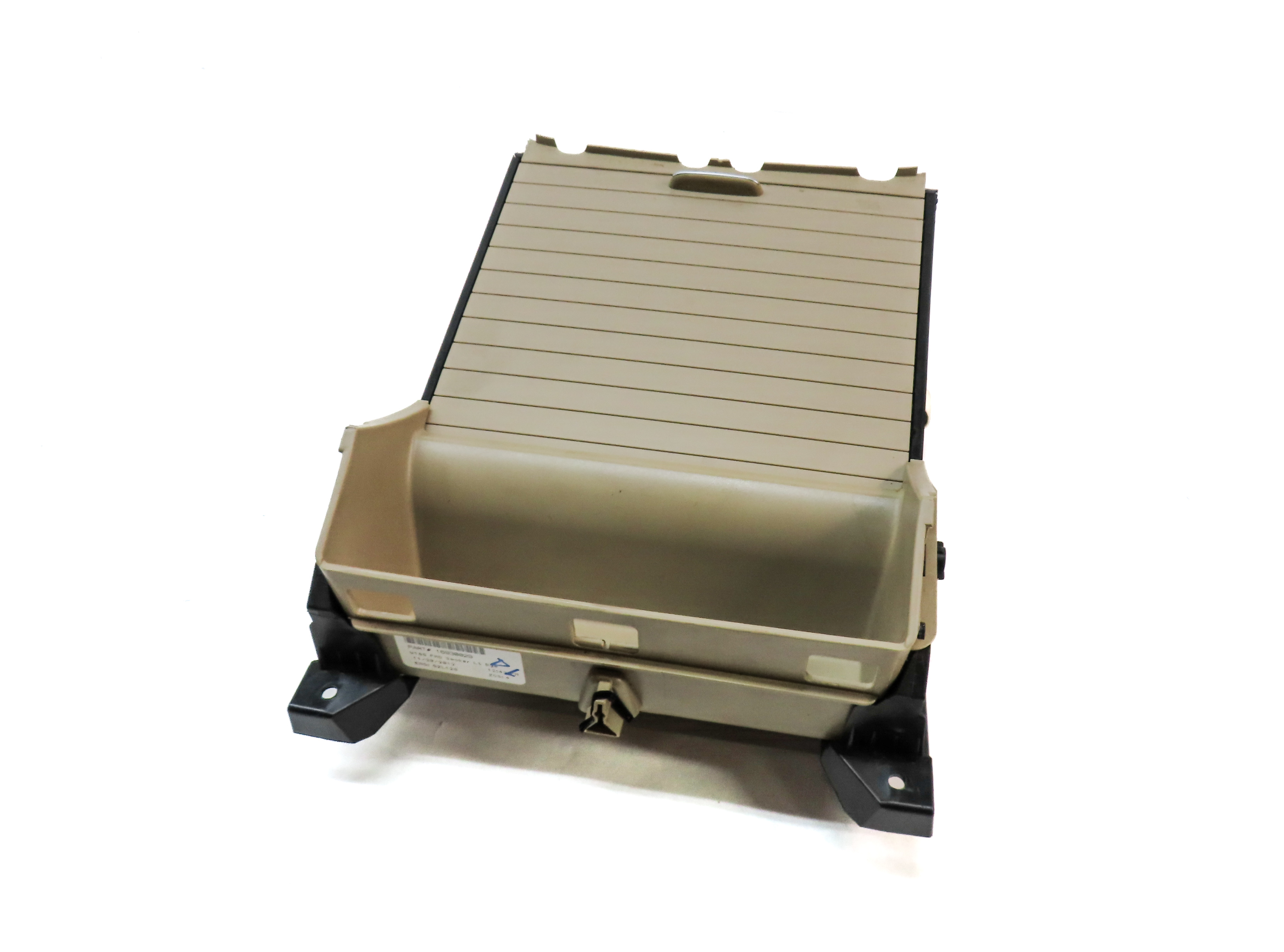 2013 MERCEDES ML550 (W166) FRONT CENTER SLIDING COVER CUPHOLDER CUP HOLDER BEIGE — exact item pictured